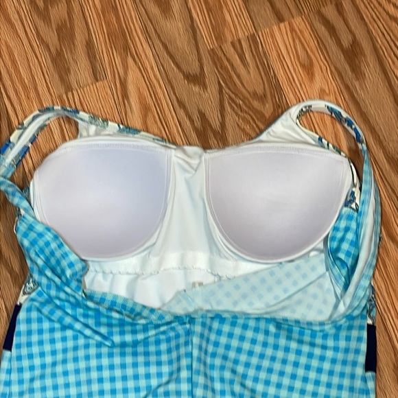 Lands' End Womens Scoop Neck Soft Cup Tugless Tank Swimsuit, 18 - Picture 5 of 6